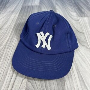 New York Yankees LONDON Snapback Baseball Cap Men's Adjustable S/M Navy White